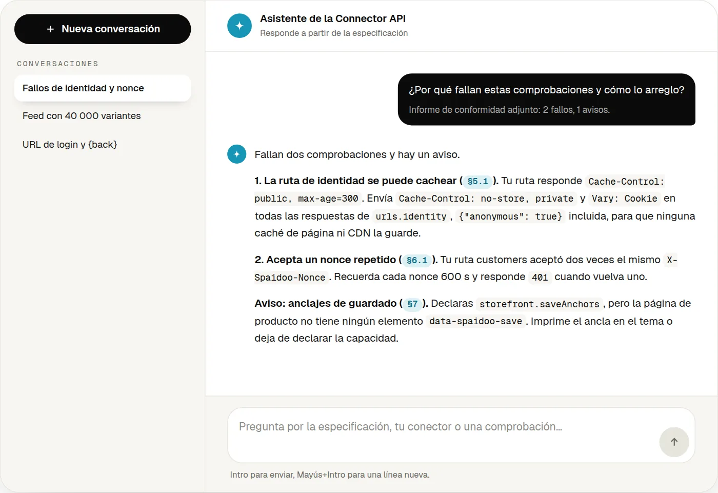 Captura del asistente de la Connector API: la lista de conversaciones a la izquierda y una conversación con un informe de conformidad adjunto y una respuesta que enlaza secciones de la especificación.